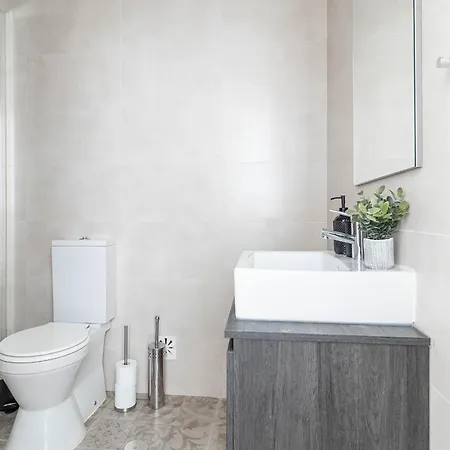 Akicity Placid Apartment Seia